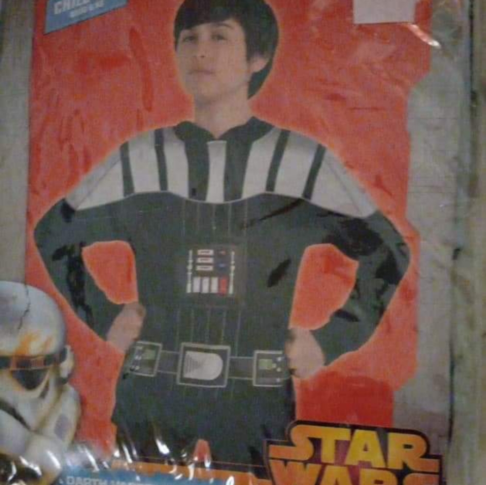 Costumes - Picture 3 of 3